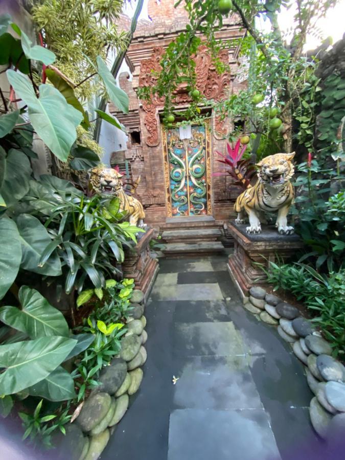 Rahayu Guest House Seminyak Exterior photo